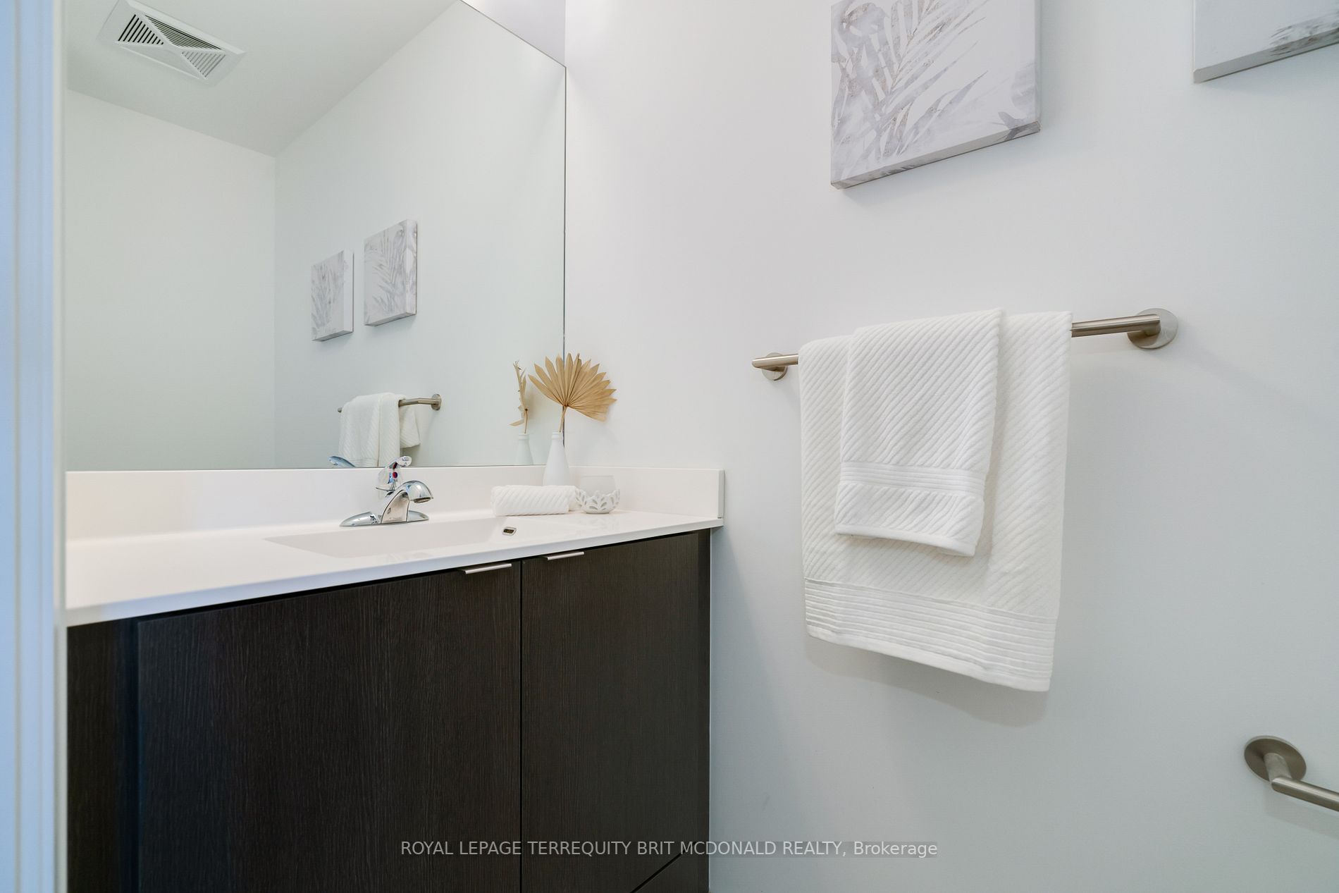 Listing C7007808 - Large Photo # 5