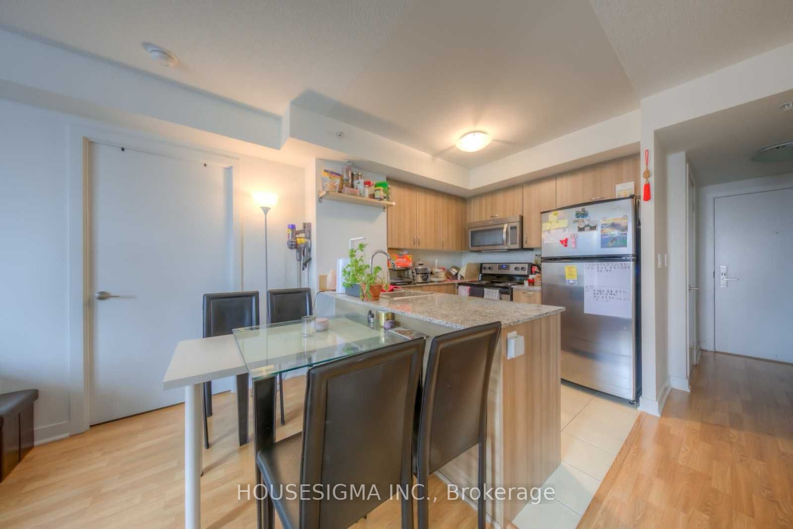 5740 Yonge Street, #1501
