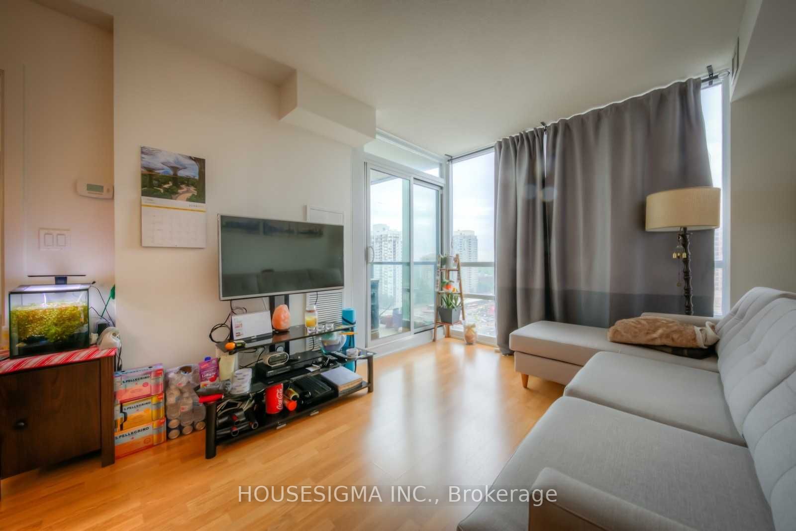 5740 Yonge St, #1501