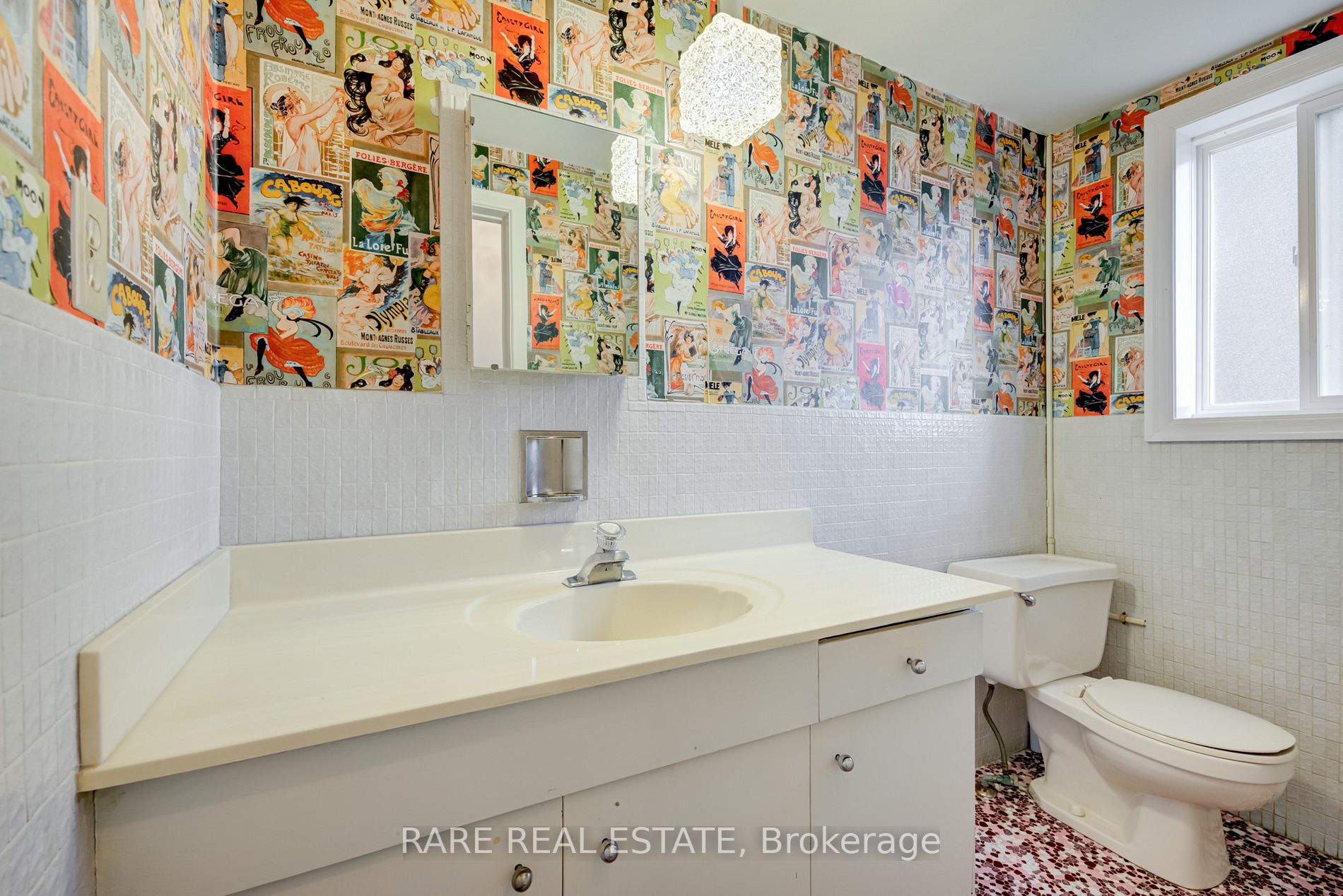 2 Tokay Crt