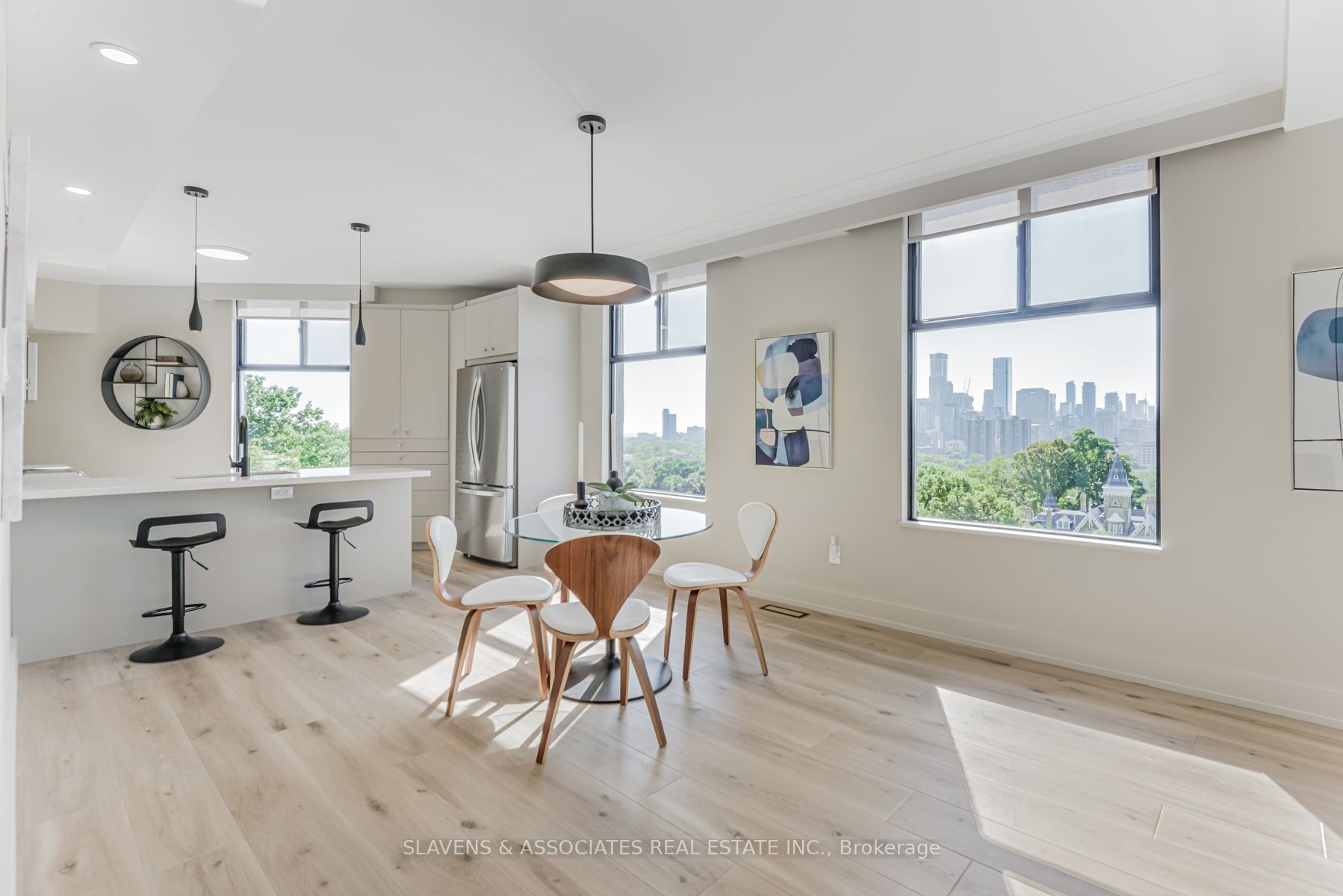 423 Avenue Rd, #9