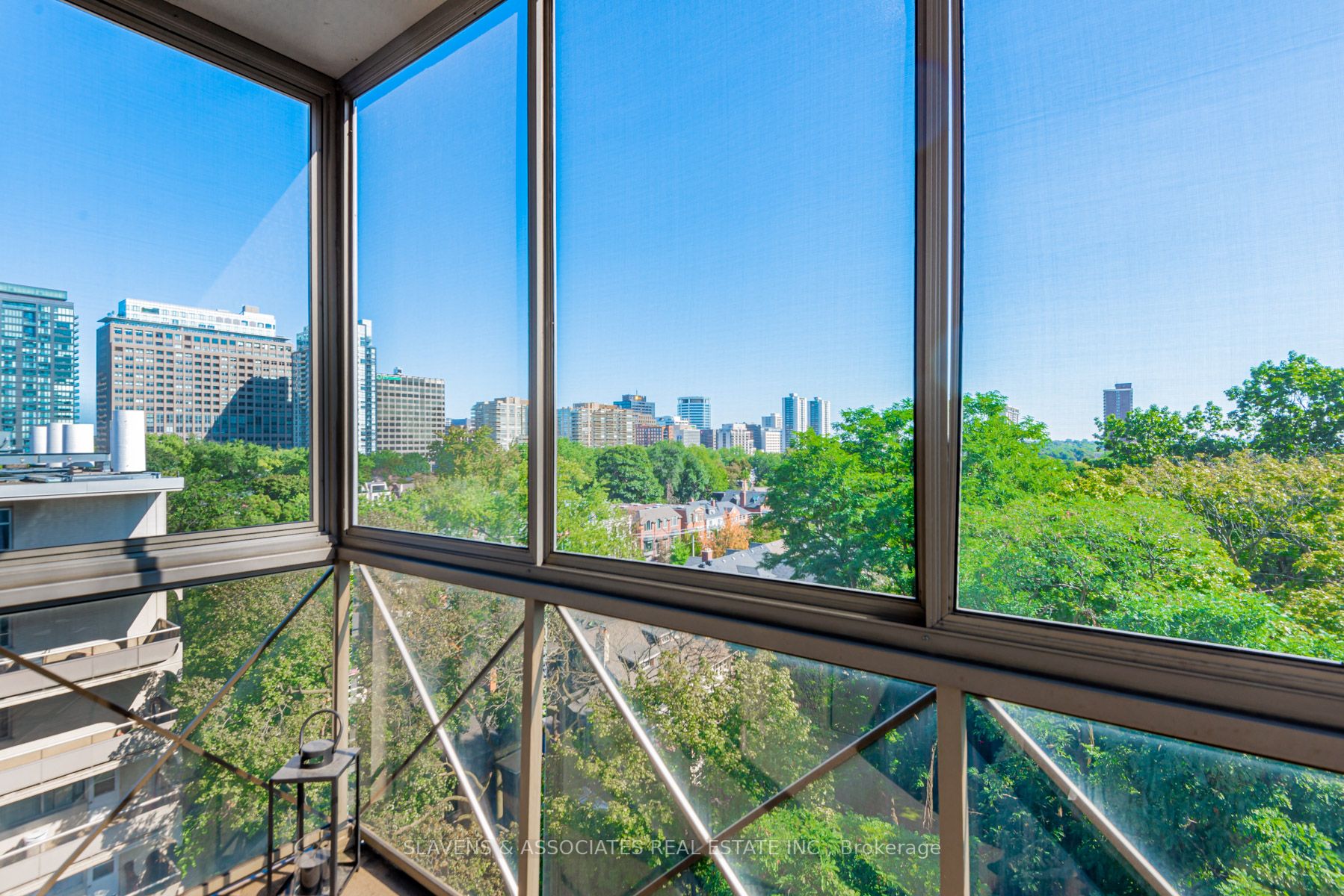 423 Avenue Rd, #9