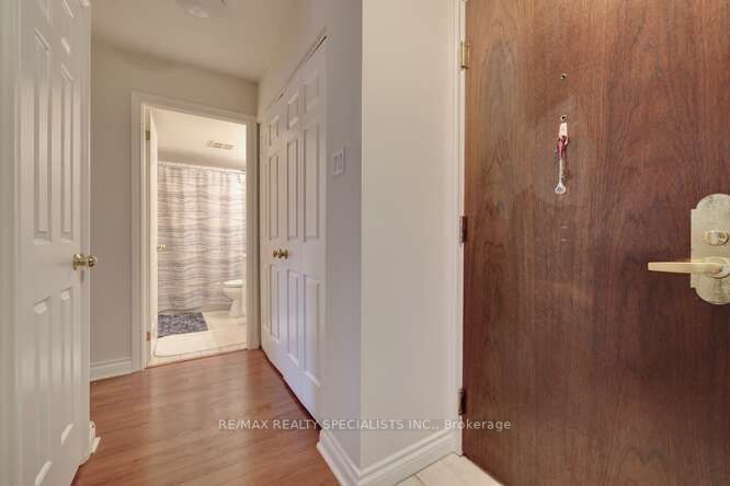 1210 Don Mills Rd, #104