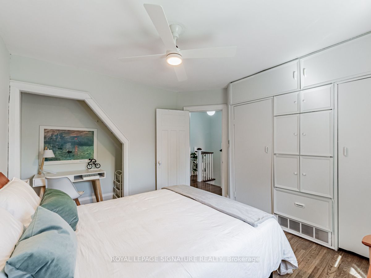 89 Lawrence Ave W
