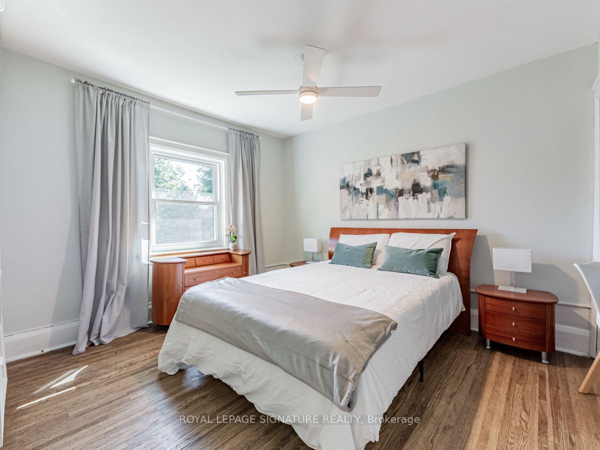89 Lawrence Ave W