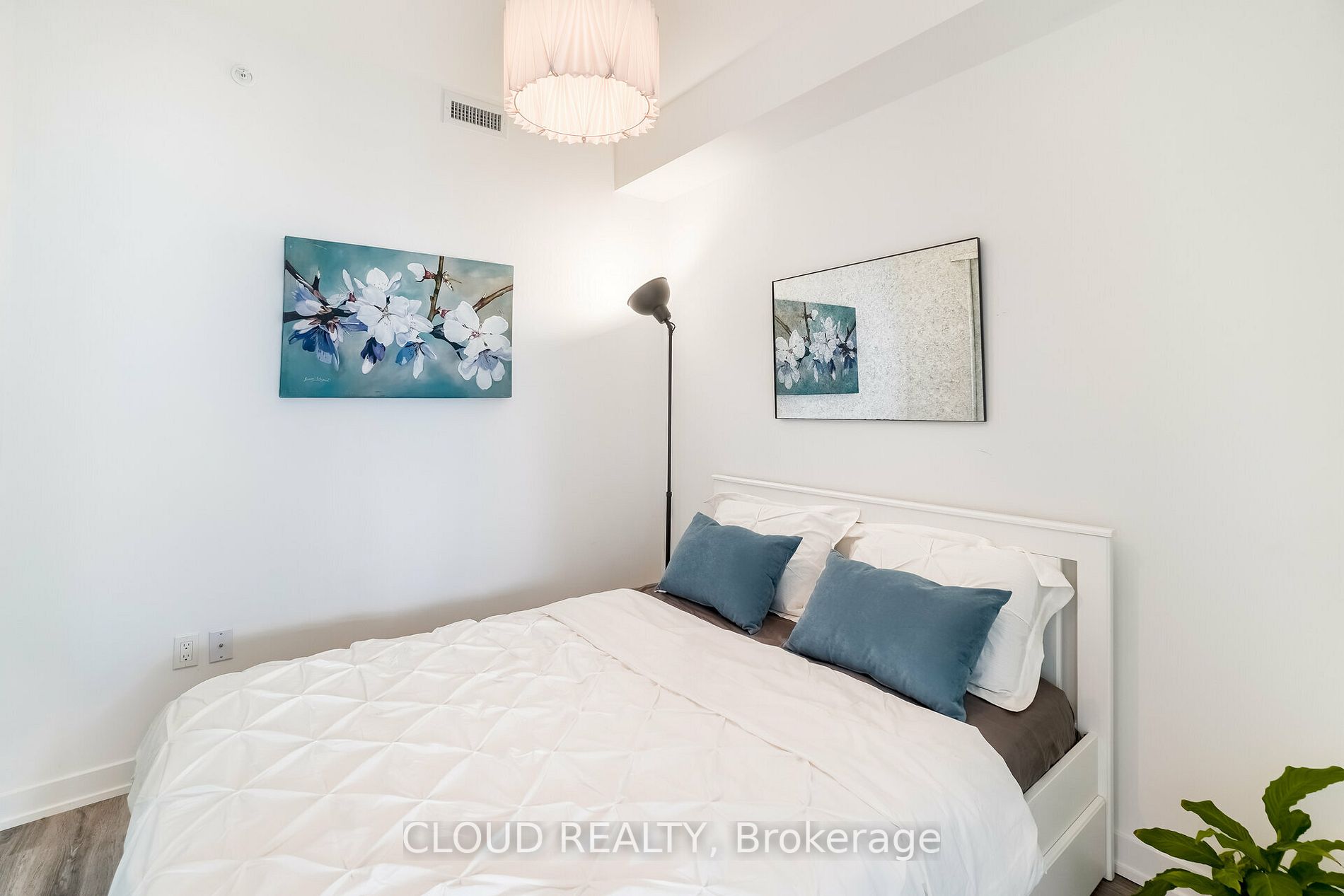 Listing C7008472 - Large Photo # 11