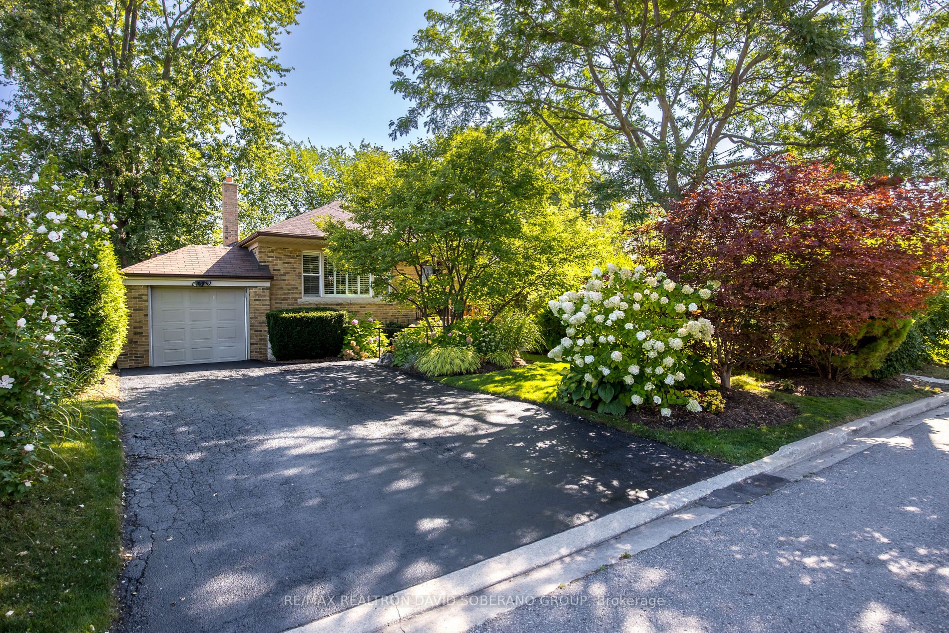 5 Silverton Avenue