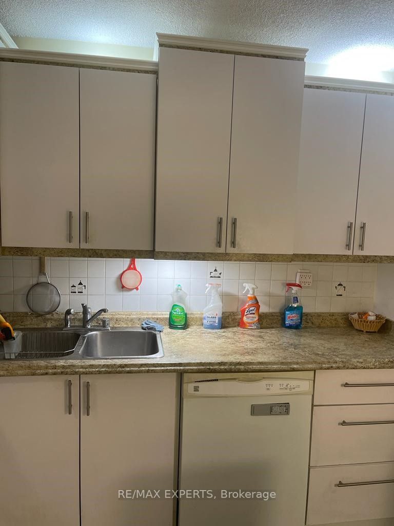 10 Tangreen Court, #2708