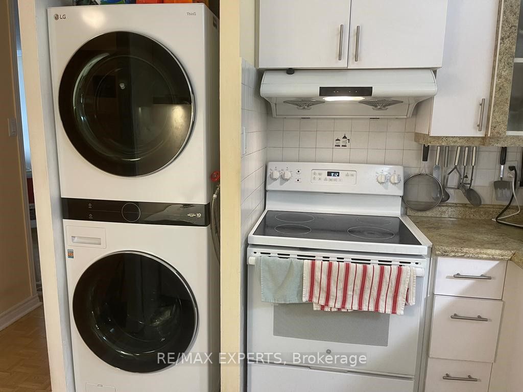 10 Tangreen Court, #2708