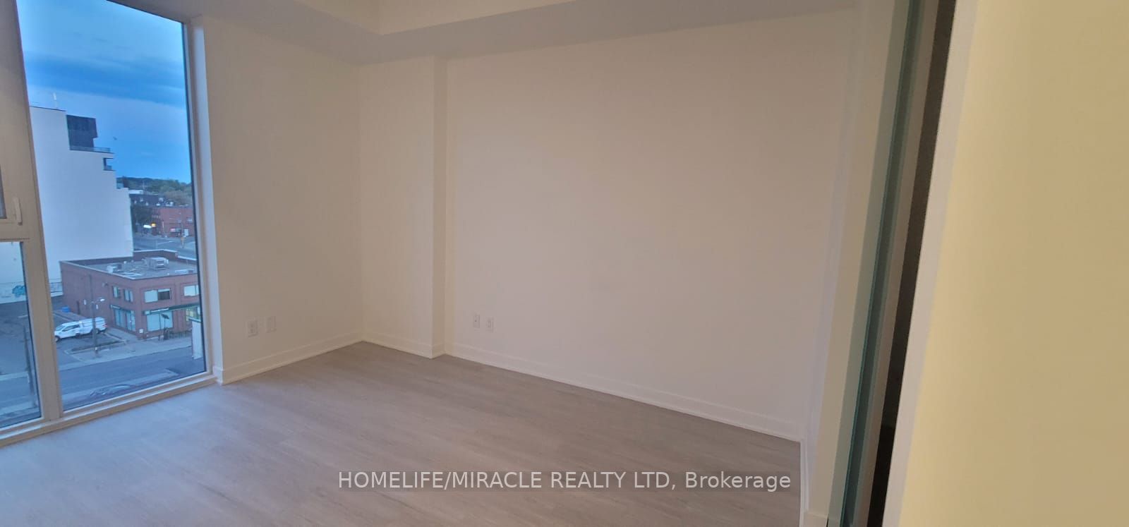 185 Alberta Avenue #703