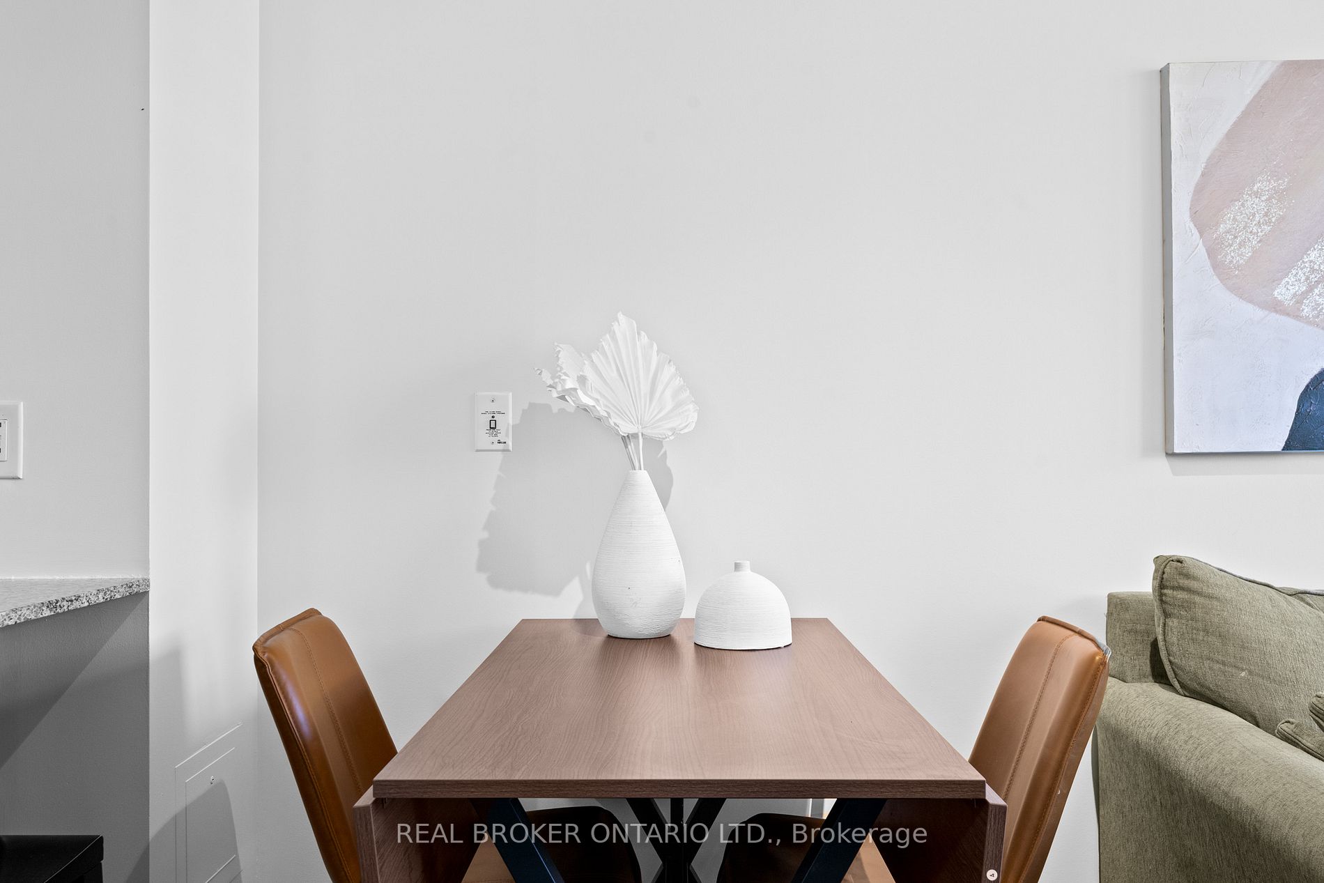 Listing C7008888 - Large Photo # 7