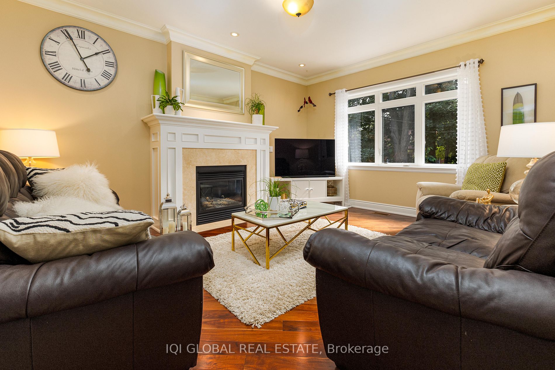 21 Devondale Ave