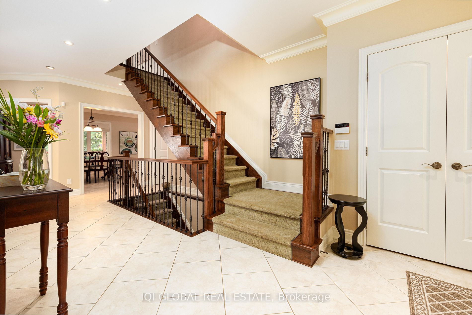 21 Devondale Ave