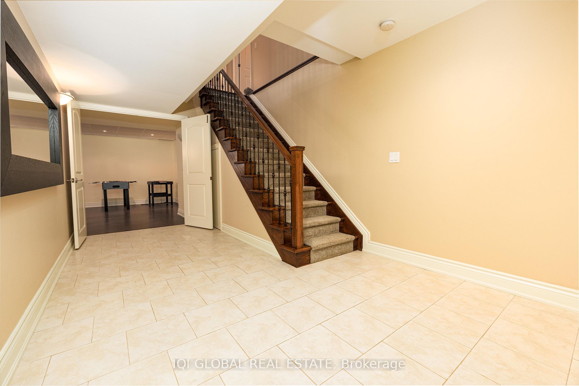 21 Devondale Ave
