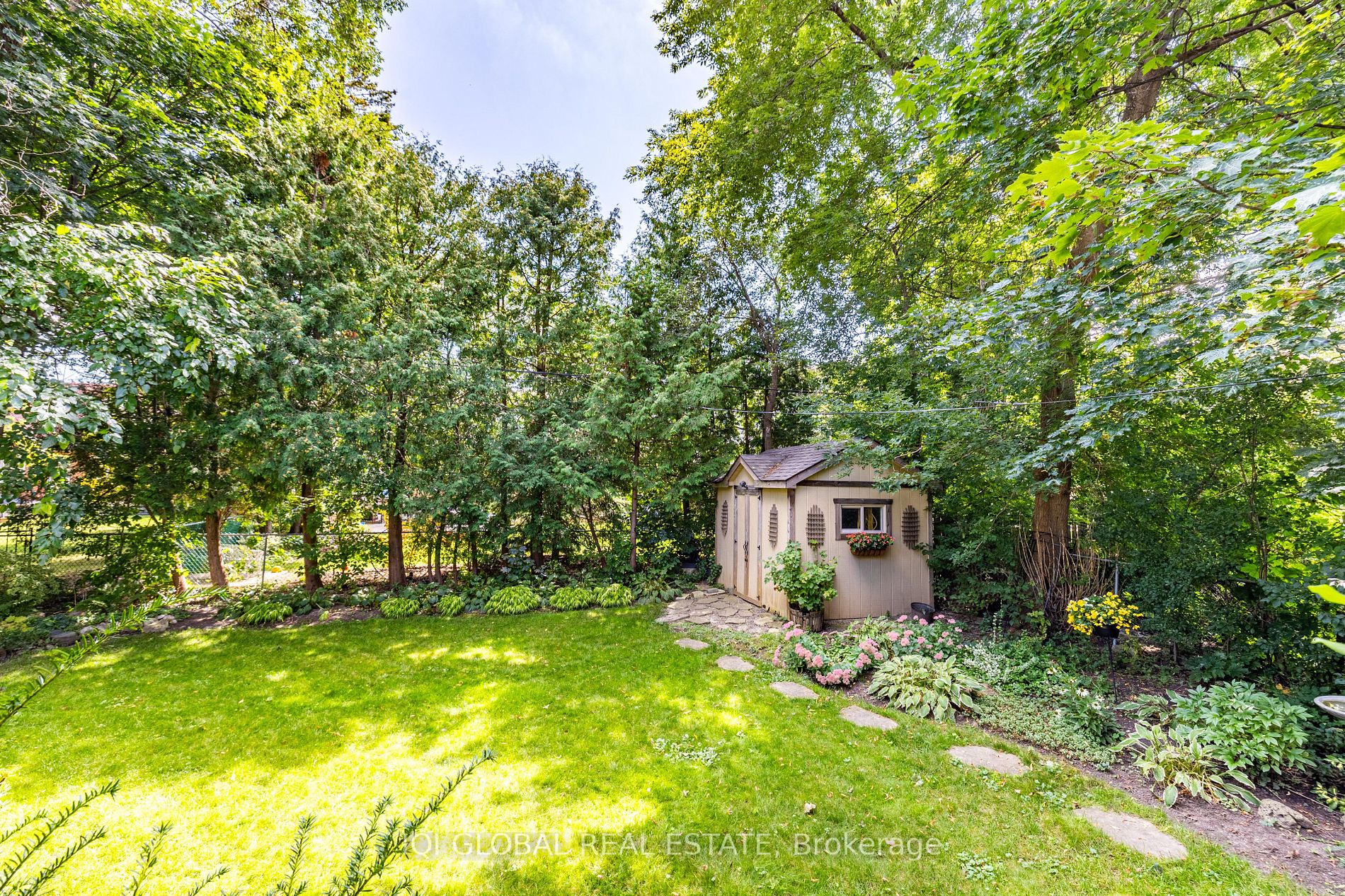 21 Devondale Ave