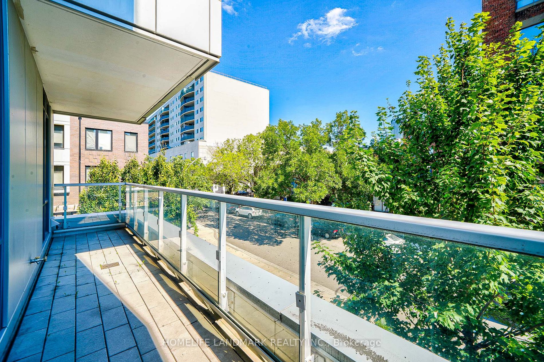 38 Cameron St, #208