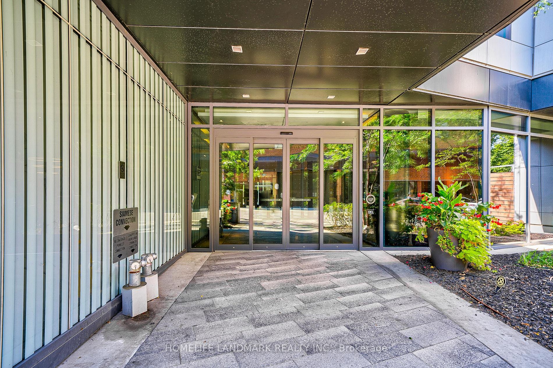 38 Cameron St, #208