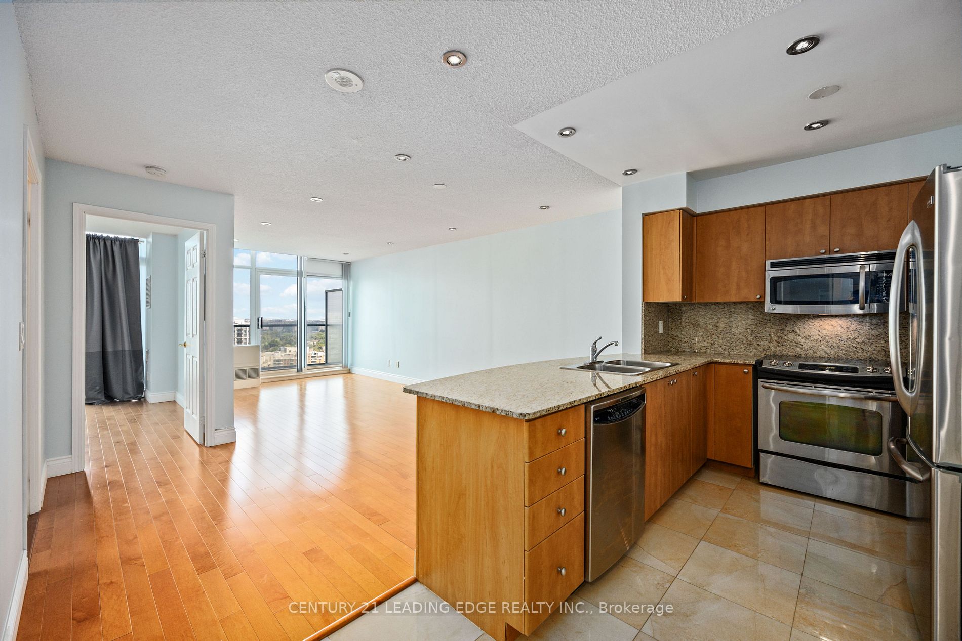 5500 Yonge Street, #PH11