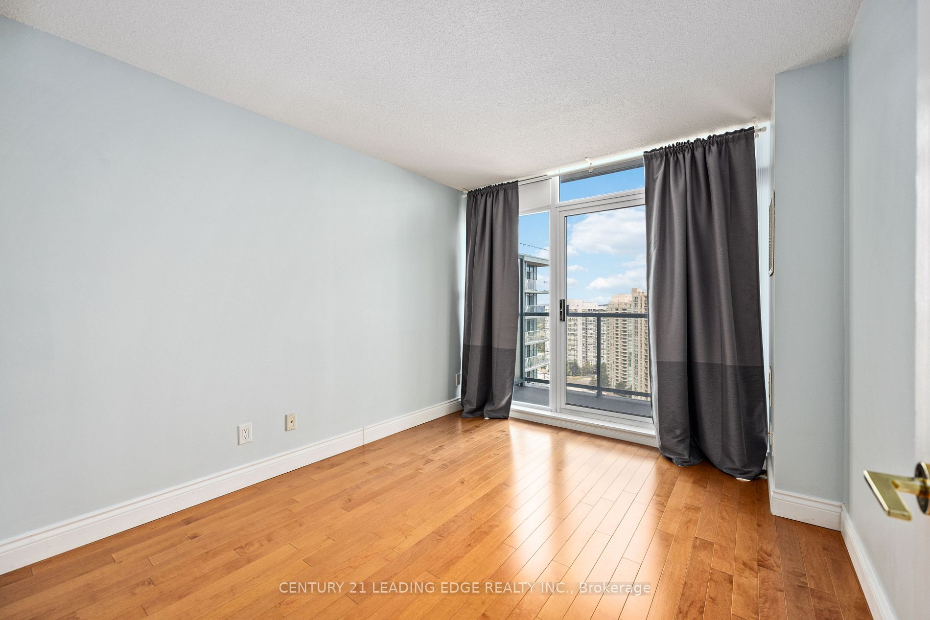 5500 Yonge Street, #PH11