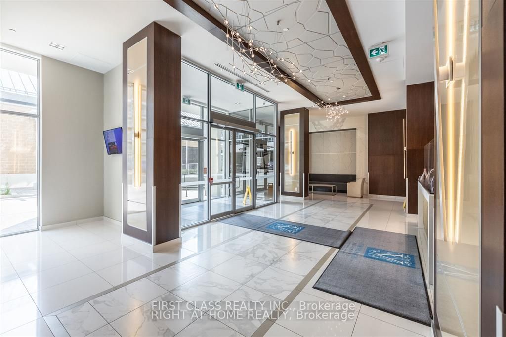 591 Sheppard Ave E, #708