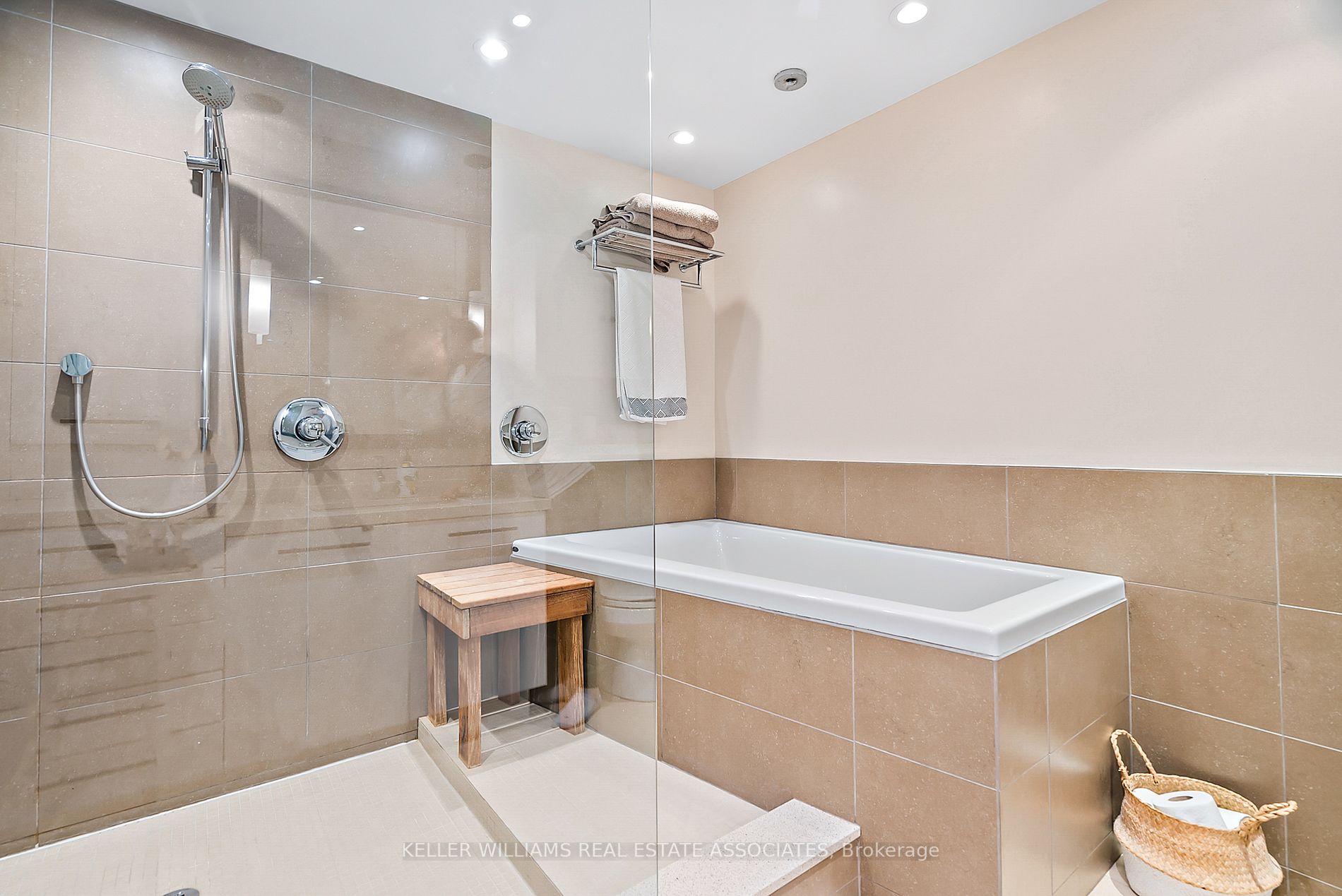 Listing C7009252 - Large Photo # 24