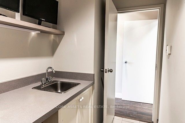 4400 Bathurst St N, #10