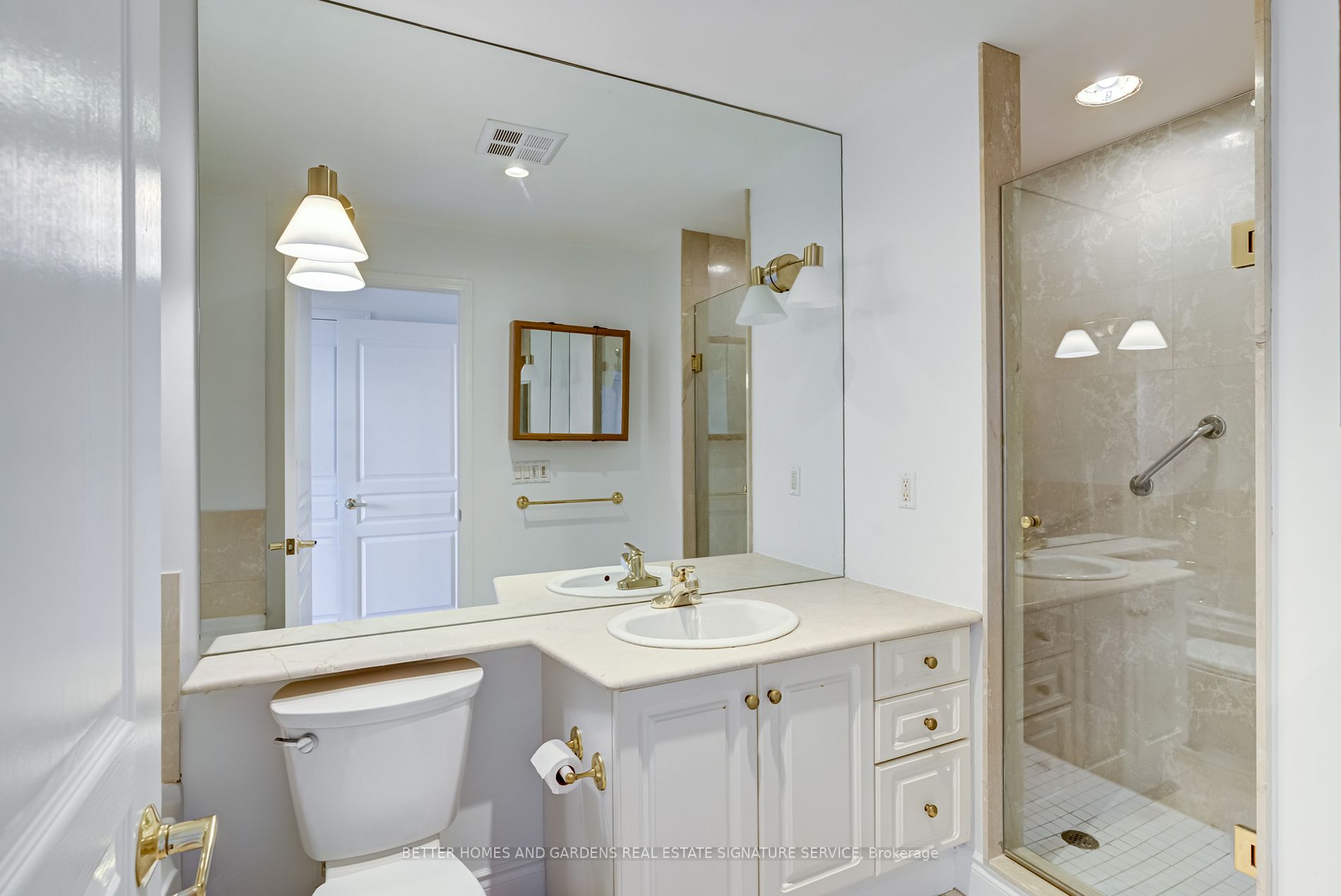 1 Deer Park Cres, #406