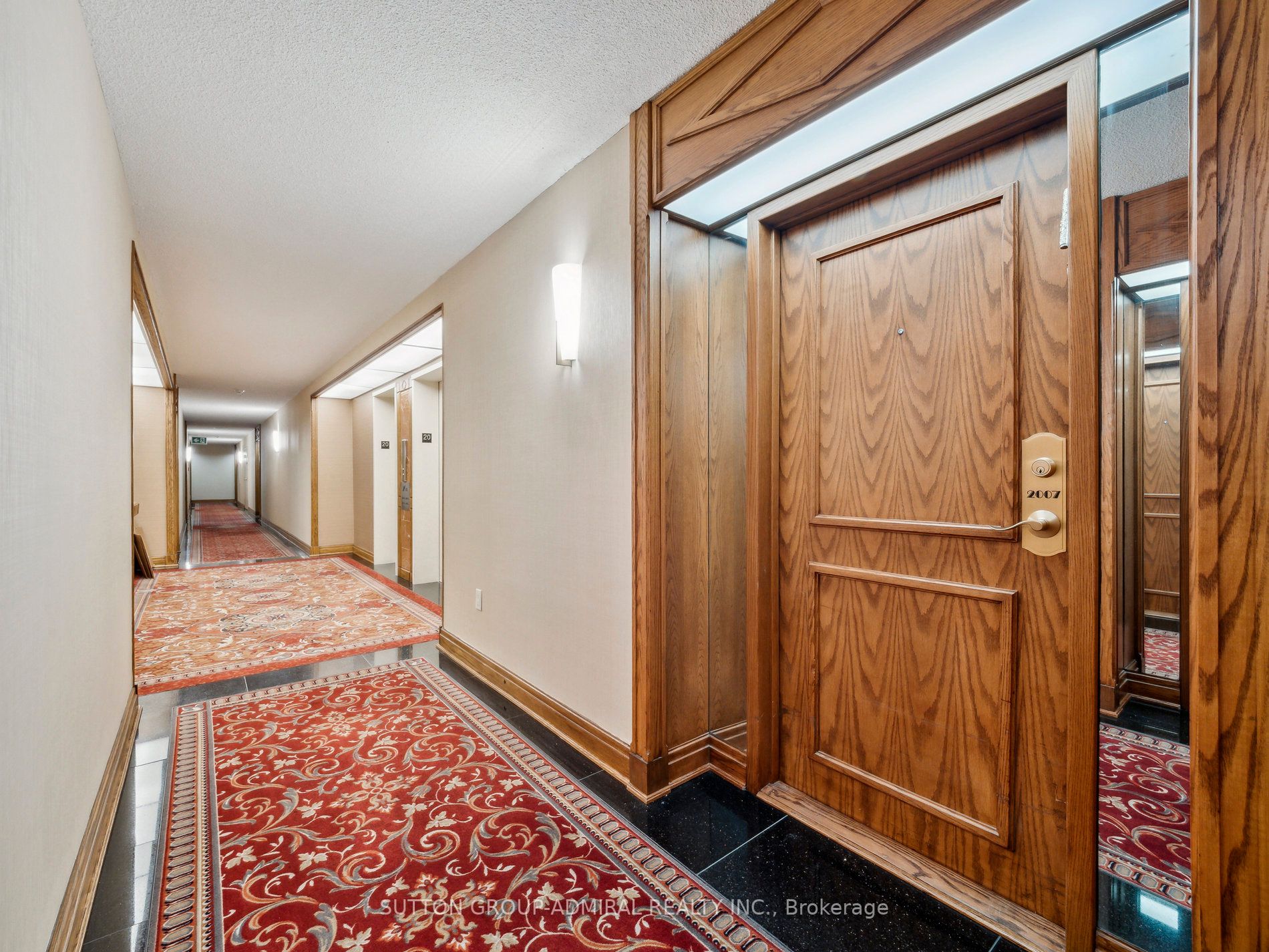 Listing C7009384 - Large Photo # 4