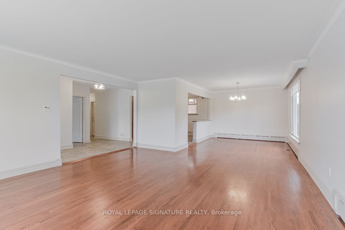 141 Palm Dr