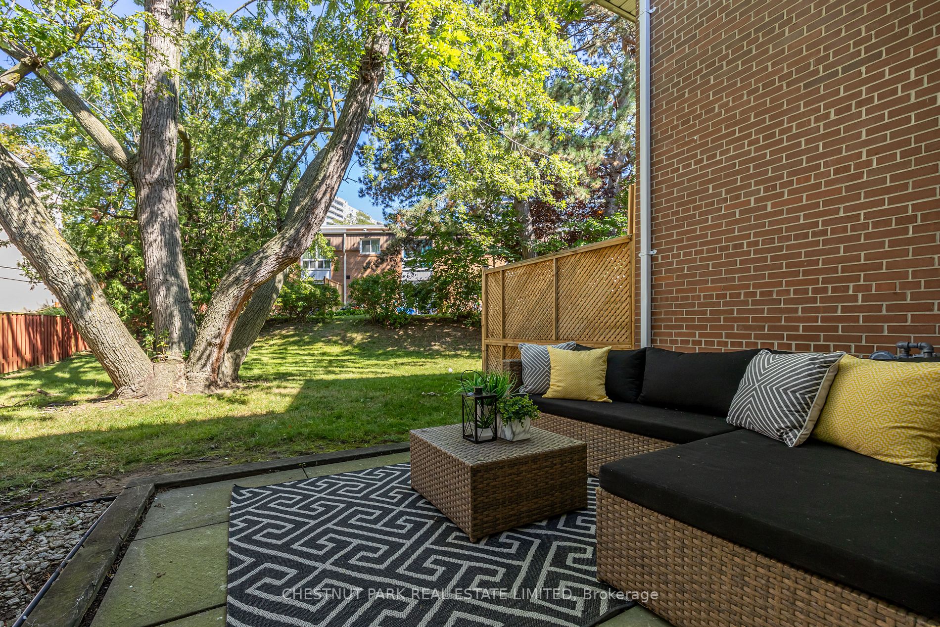 6 Leith Hill Rd, #58