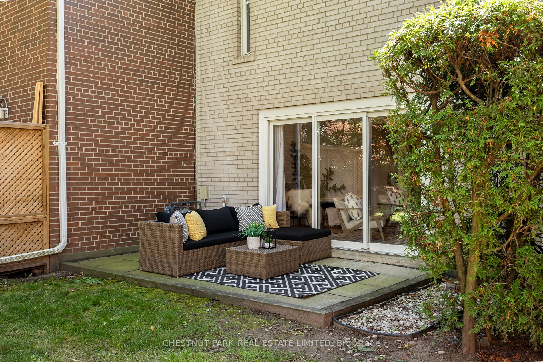 6 Leith Hill Rd, #58