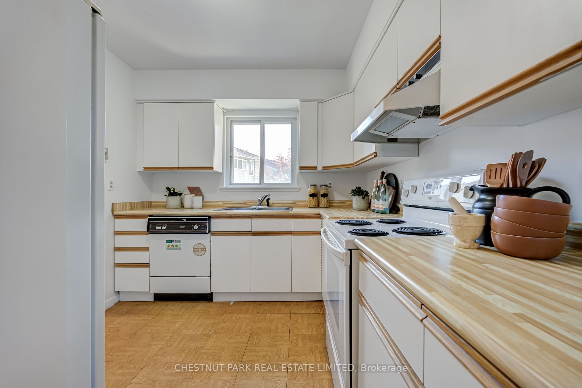 6 Leith Hill Rd, #58