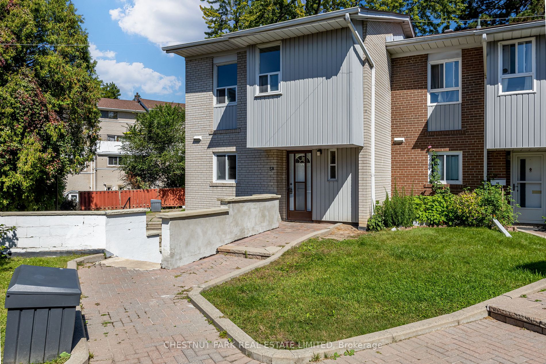 6 Leith Hill Rd, #58