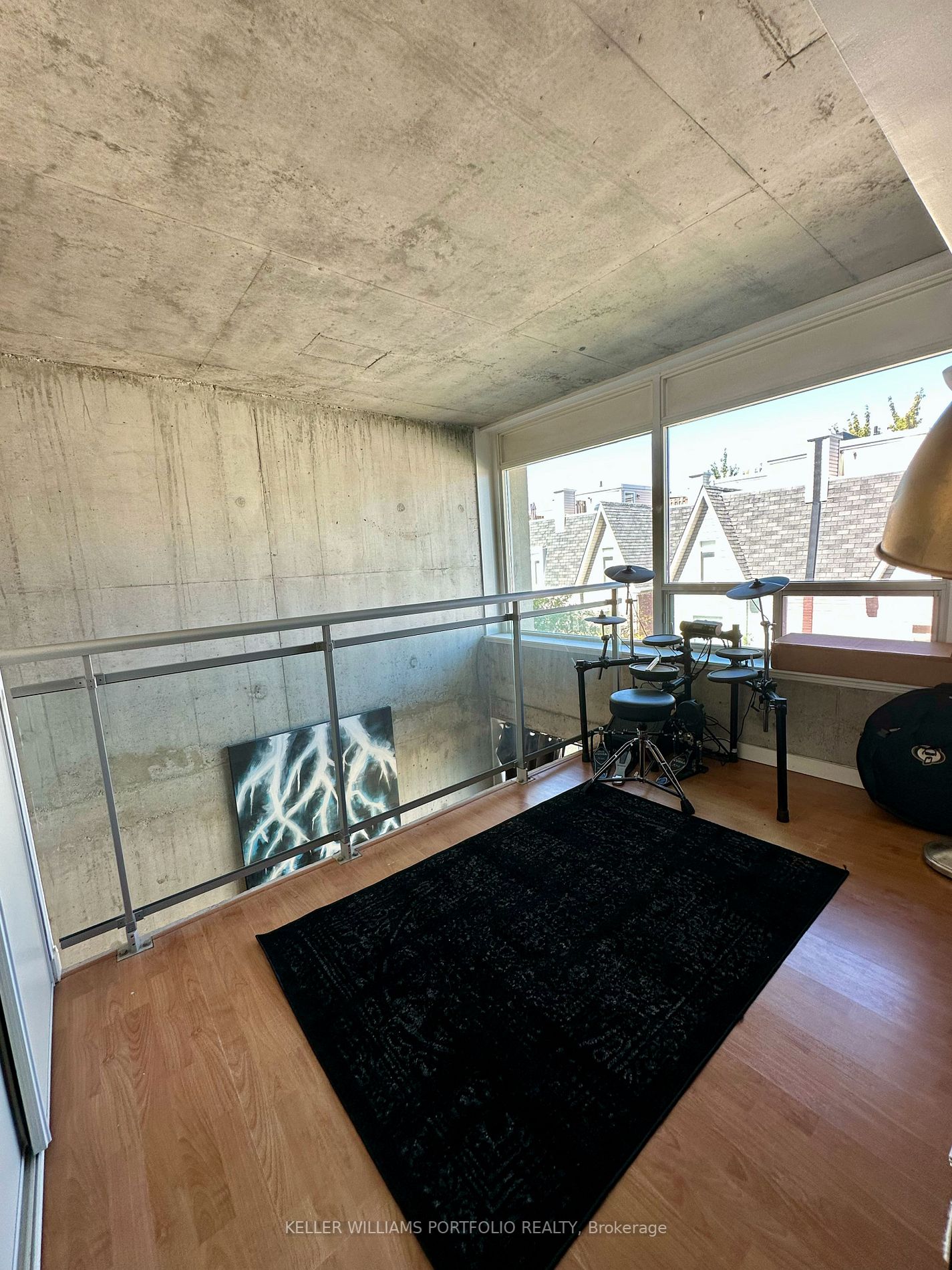 954 King St W, #321