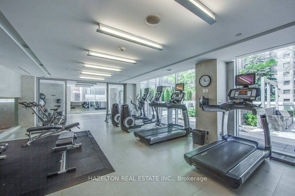 170 Avenue Rd, #211