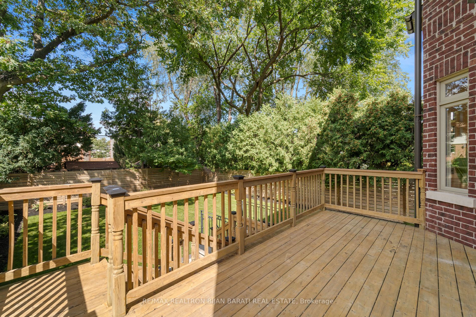 66 Kingsdale Ave
