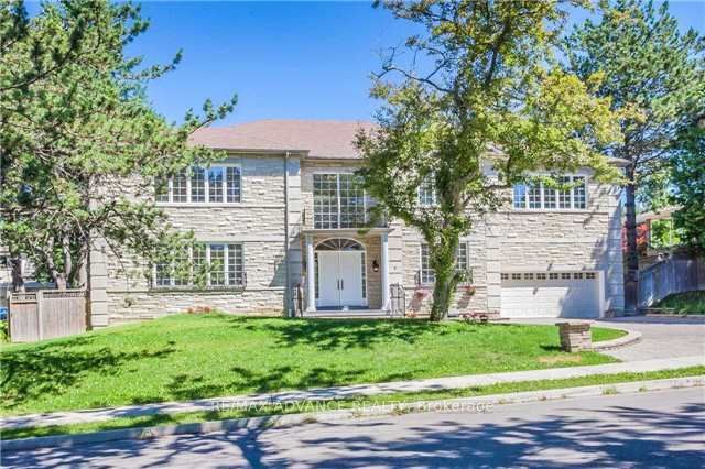8 Shady Oaks Cres
