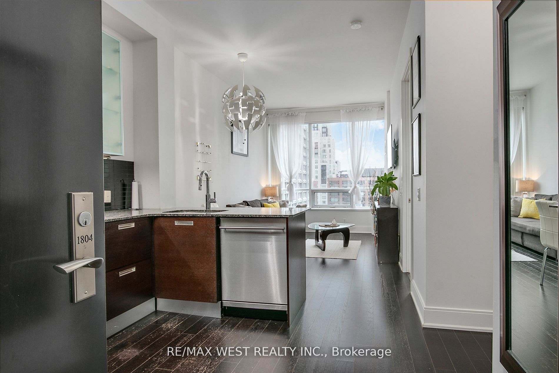 21 Balmuto St, #1804