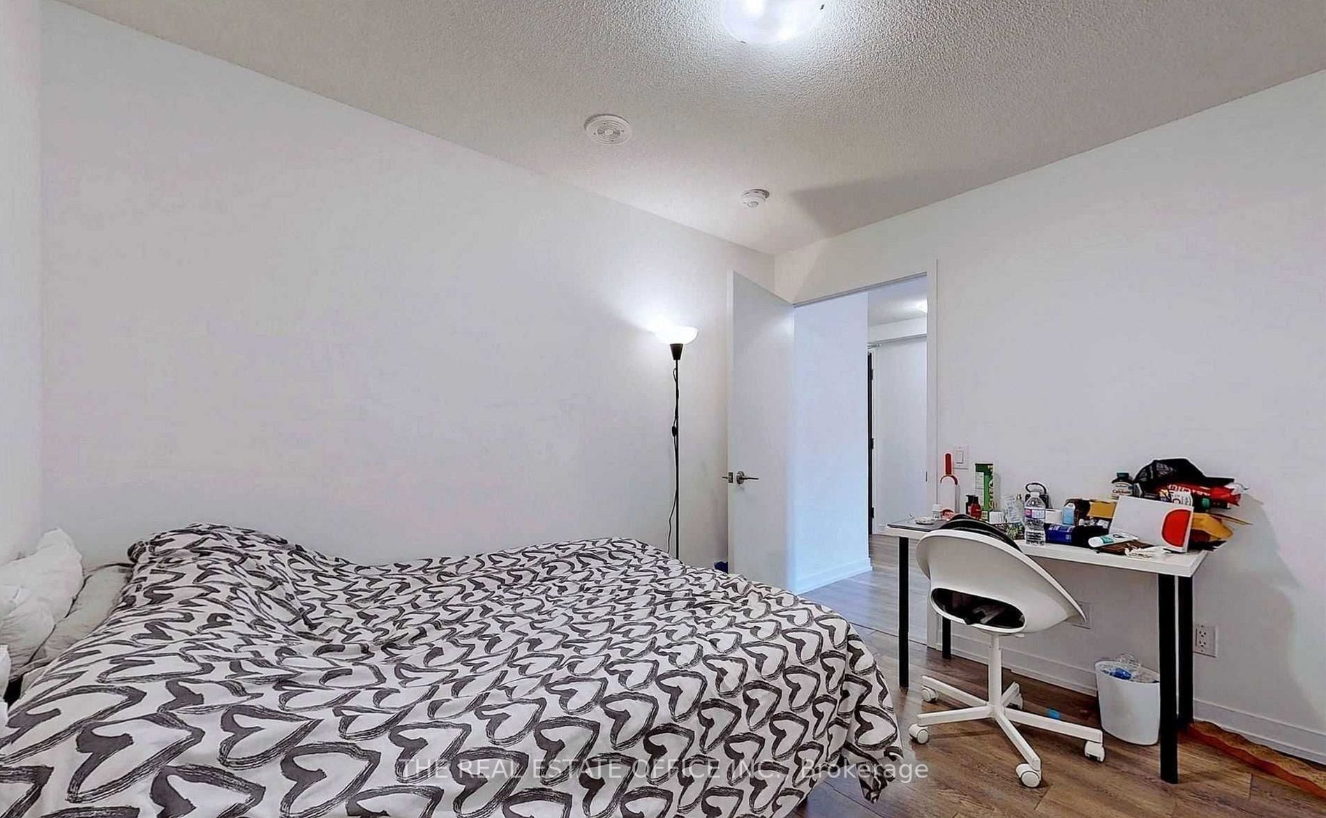 219 Dundas St E, #1709