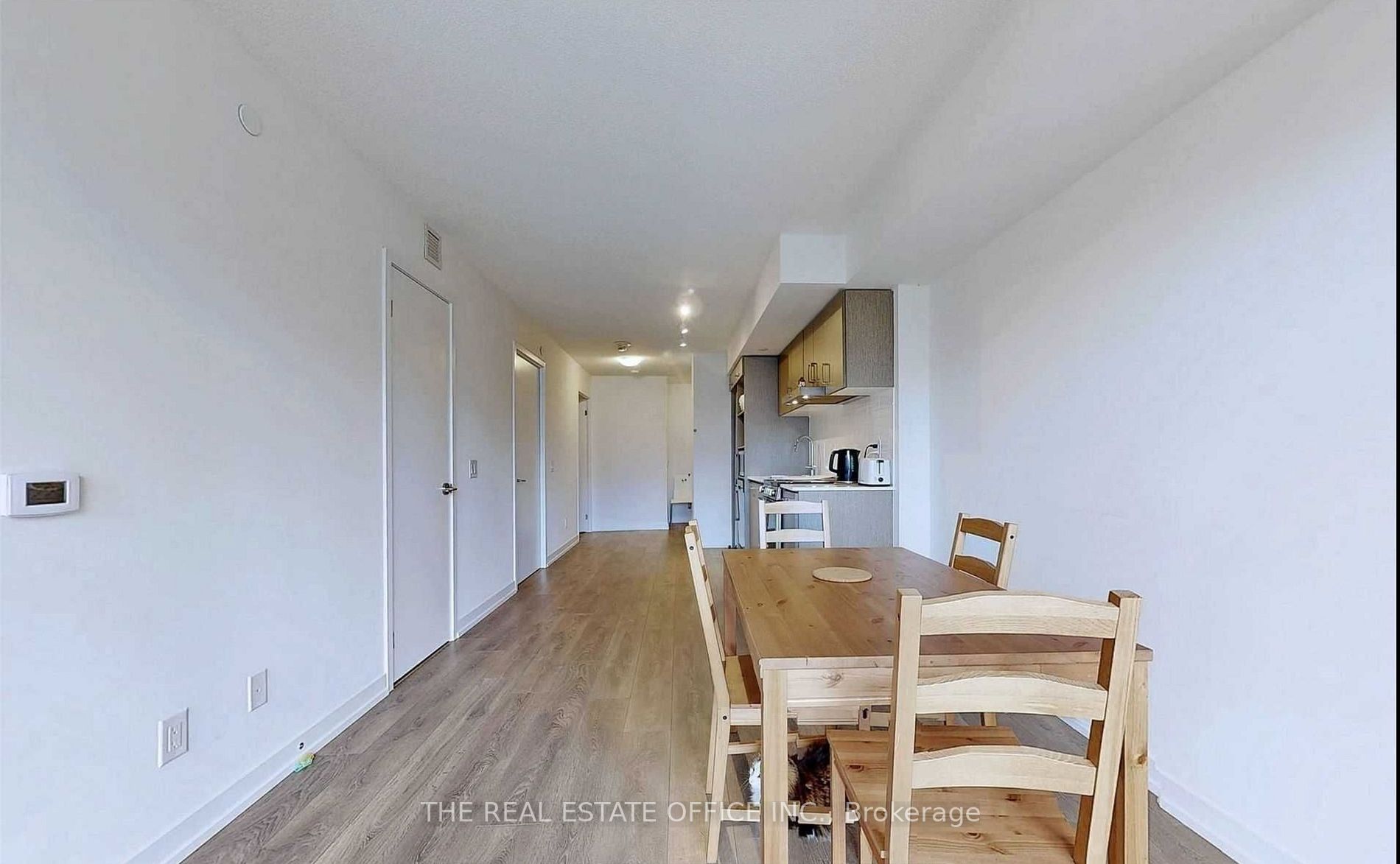 219 Dundas St E, #1709
