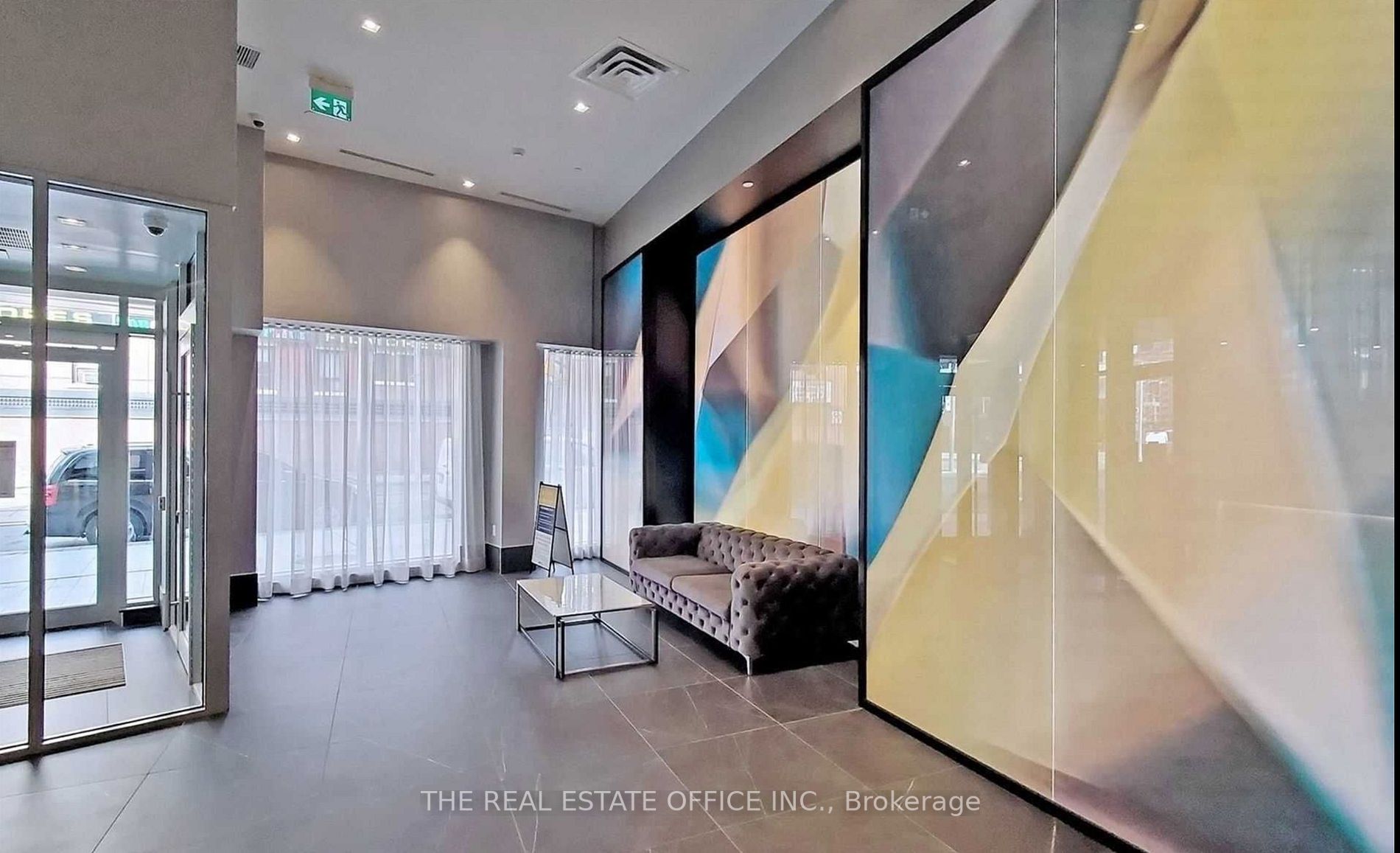 219 Dundas St E, #1709