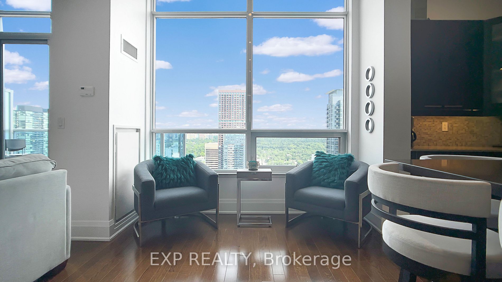 500 Sherbourne St, #3401