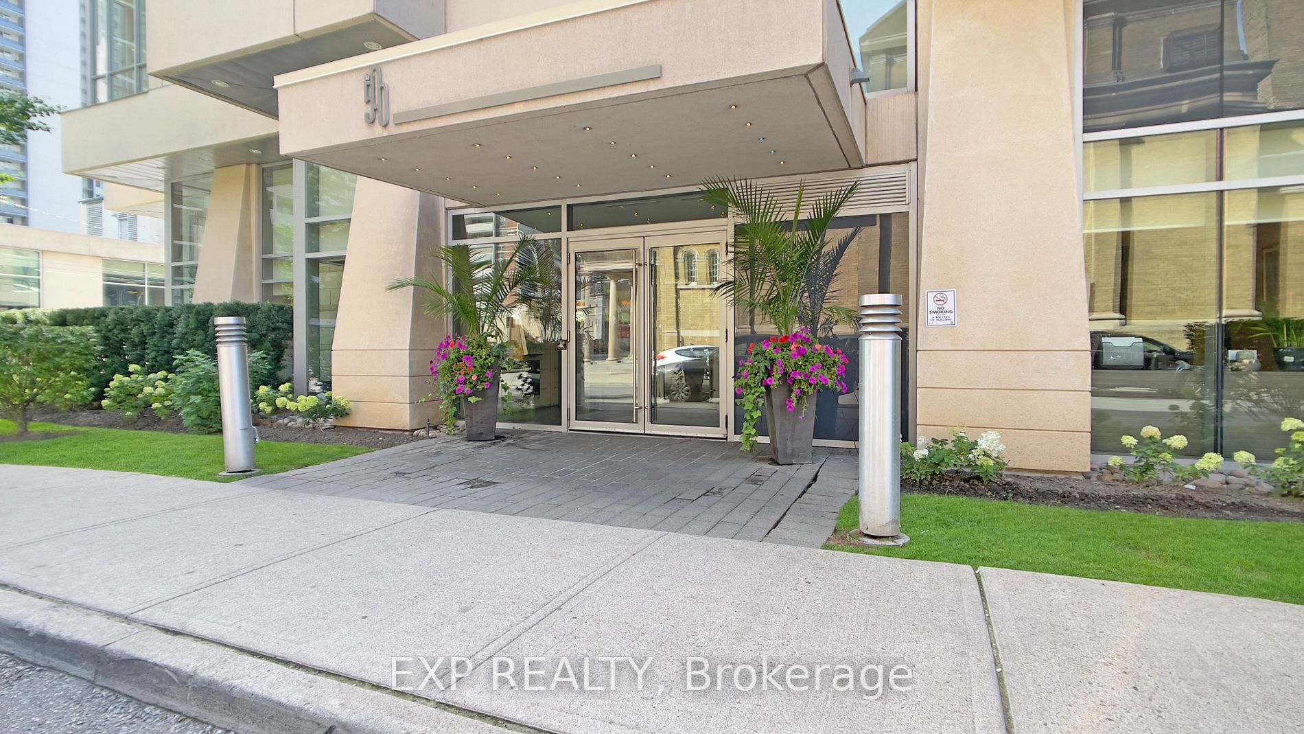 500 Sherbourne St, #3401