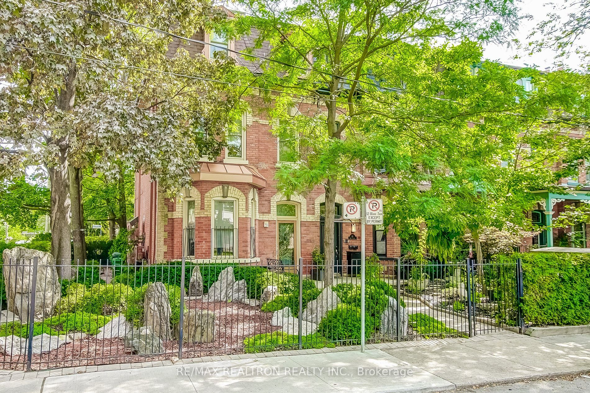 31 Rose Avenue