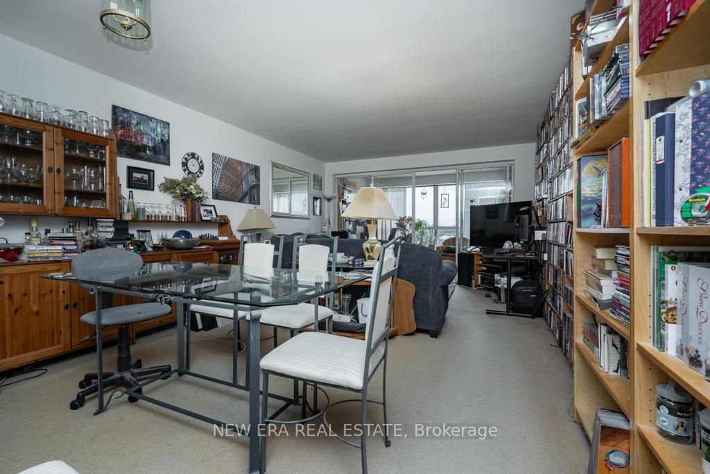 460 Queens Quay W, #404E