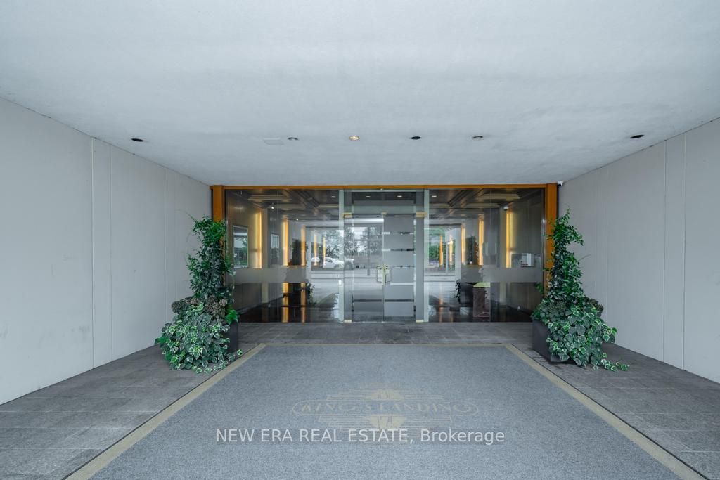 460 Queens Quay W, #404E
