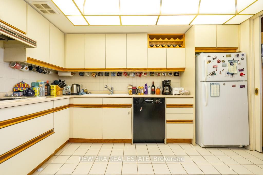 460 Queens Quay W, #404E
