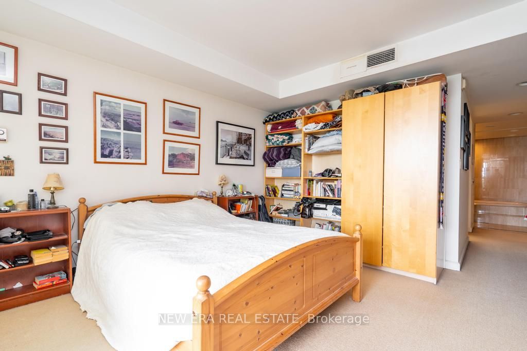 460 Queens Quay W, #404E