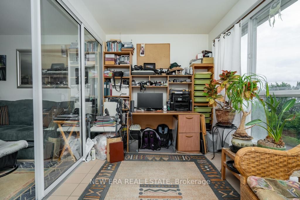 460 Queens Quay W, #404E