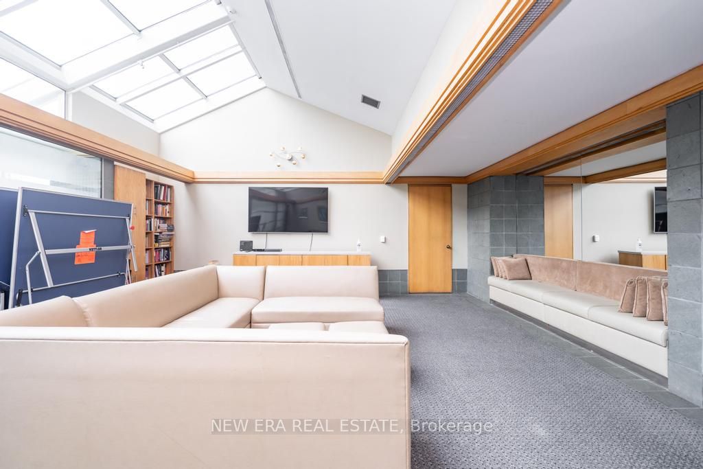 460 Queens Quay W, #404E